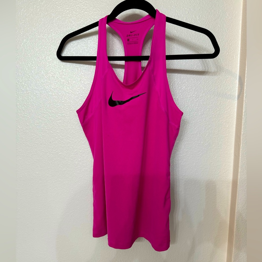 Nike dri-fit athletic running tank top in hot pink